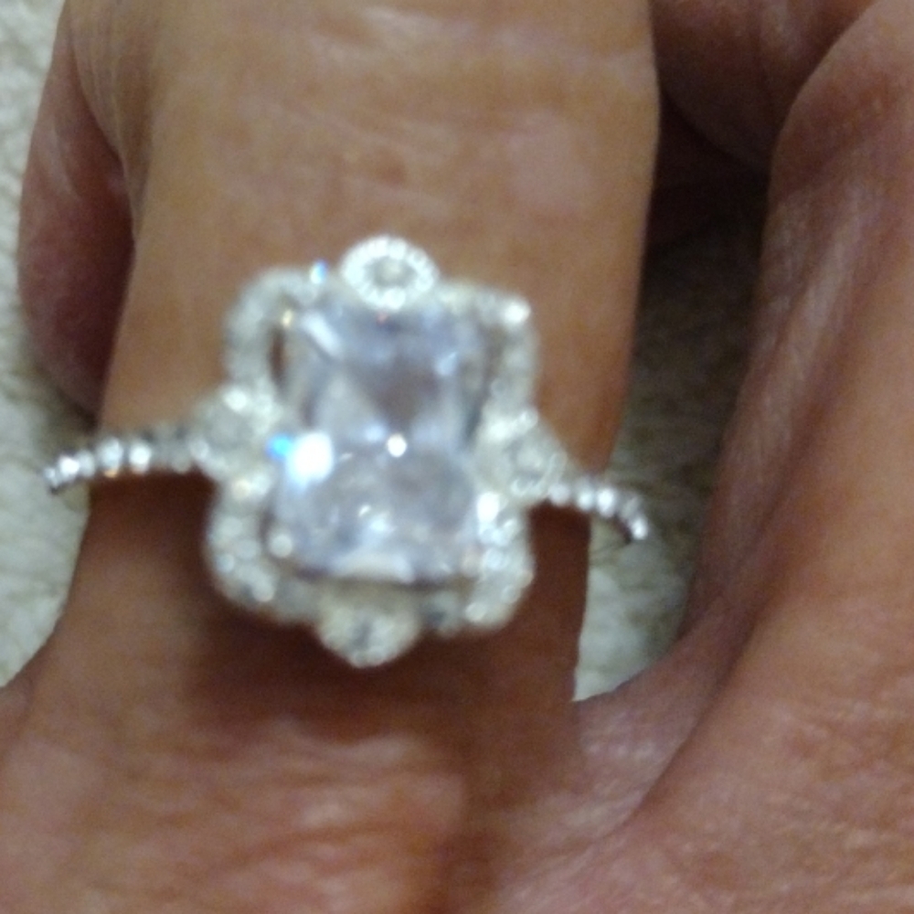 Elegant Silver Crystal Ring, Allure Sparkle SZ 7, New CZ, Silver over Brass